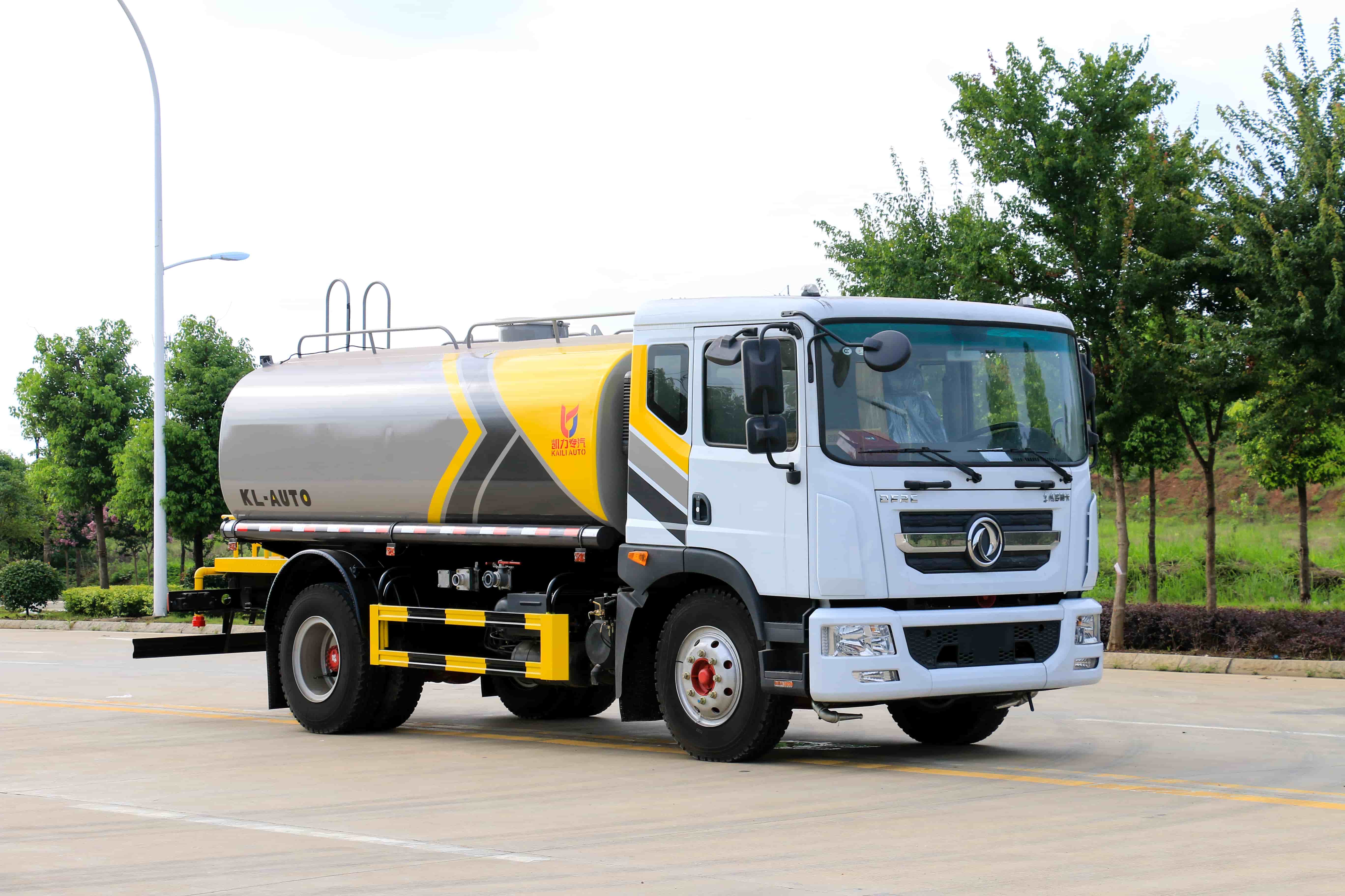 東風D9綠化噴灑車